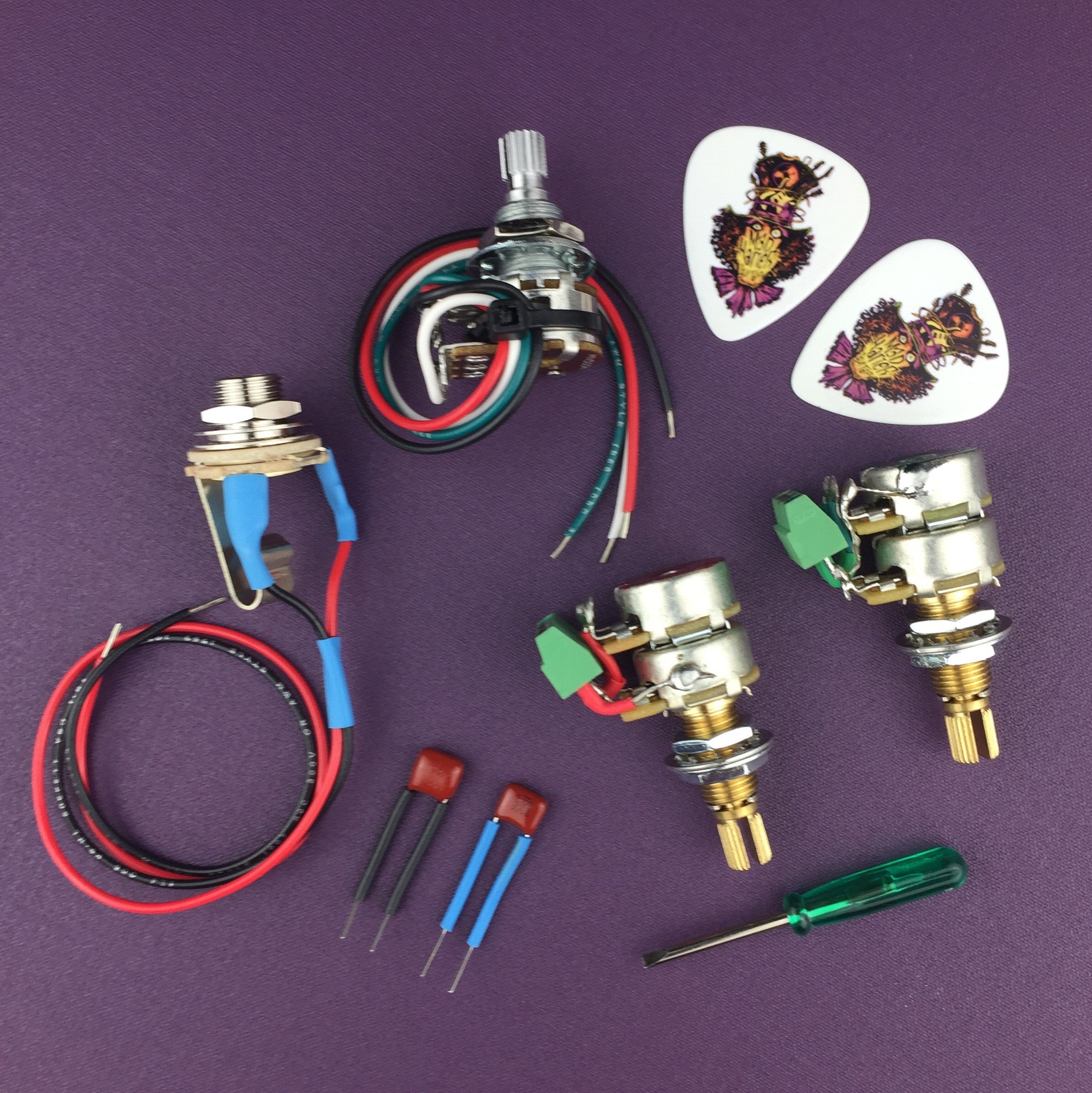 Terminator Bass Systems – Mad Hatter Guitar Products